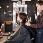 Segbeauty Salon Hair-cutting Cape 43.3 inch Long Lightweight Nylon Cloak Hairdressing Gown